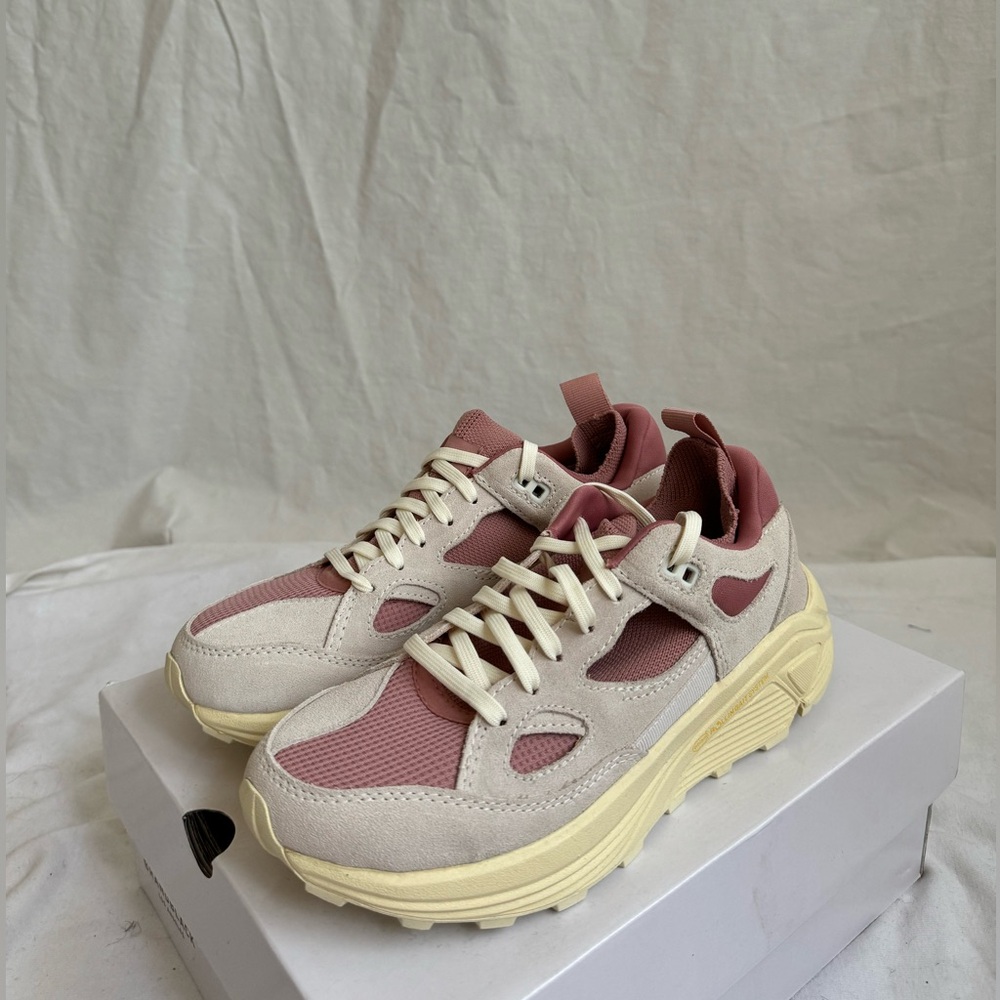 Brandblack Women’s ‘XS Trek’ AURA 130 Sneakers Size 8